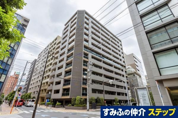 2LDK+S apartment in Chuo Ward, Tokyo - Photo 1
