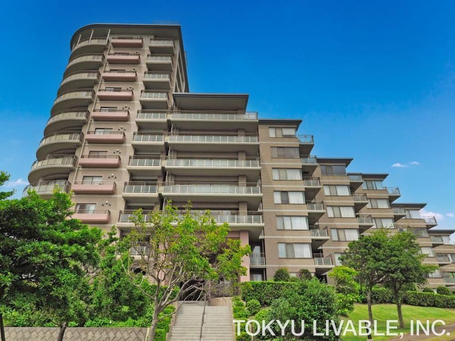 3LDK apartment in Yokosuka, Kanagawa - Photo 1