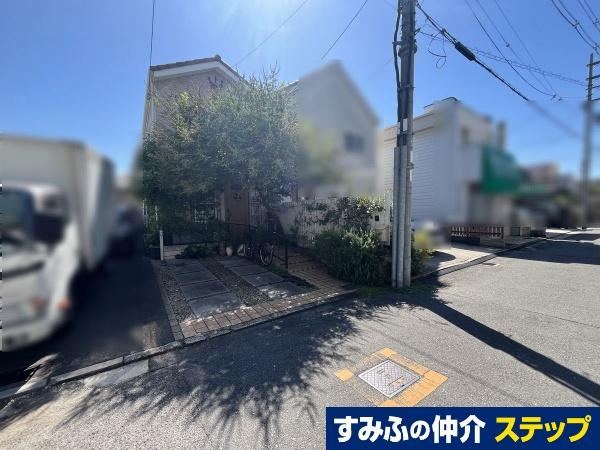 3LDK house in Yao, Osaka - Photo 1