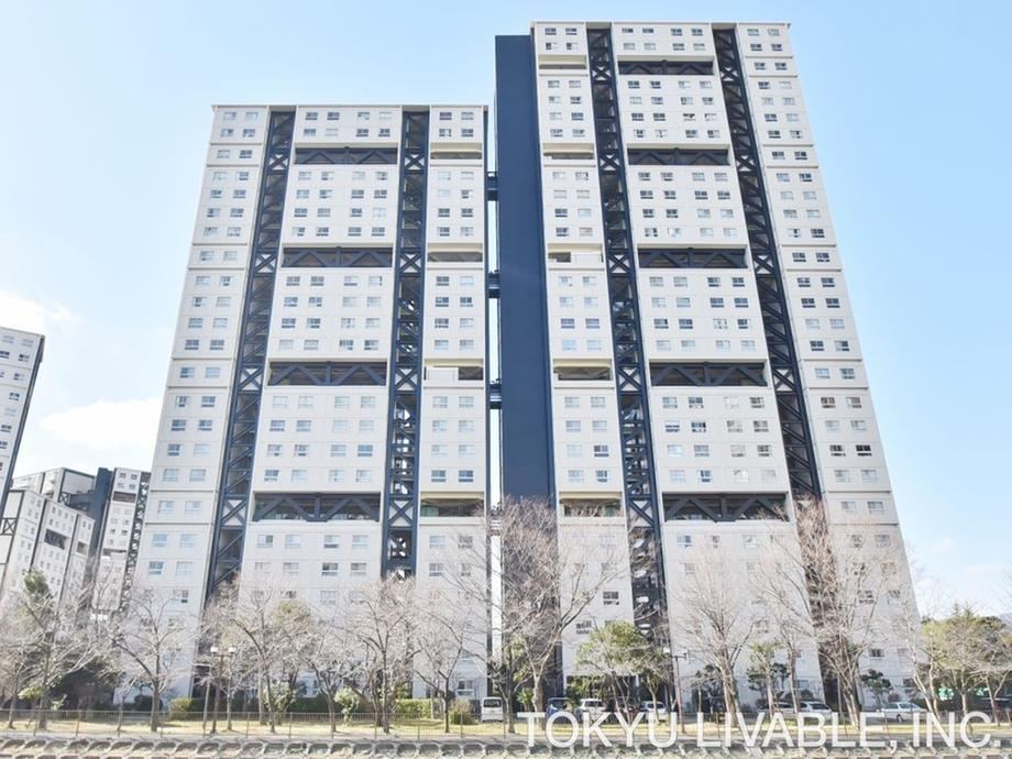 3LDK+S apartment in Ashiya, Hyogo - Photo 1