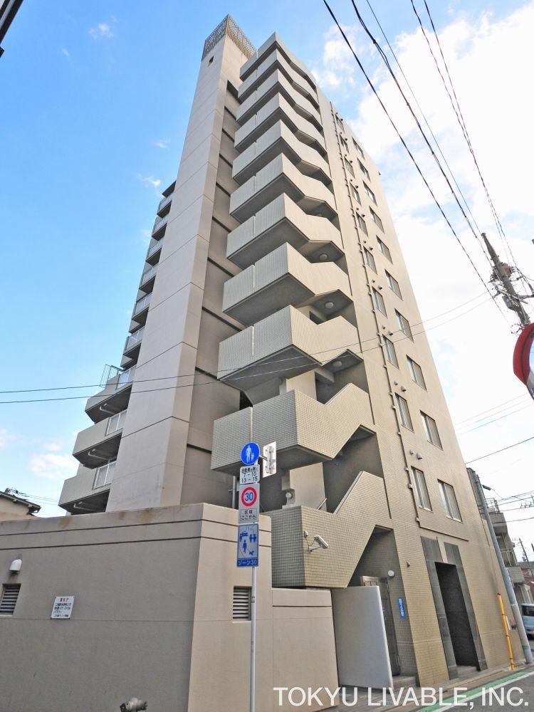 2DK apartment in Katsushika Ward, Tokyo - Photo 1