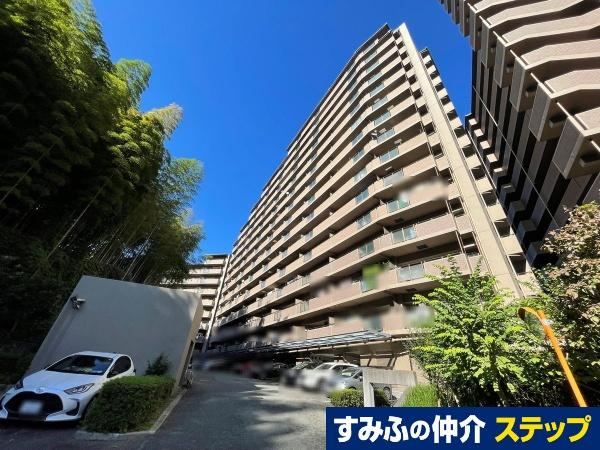 3LDK apartment in Suita, Osaka - Photo 1