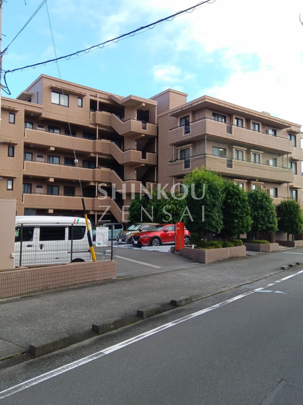 3LDK apartment in Aoi Ward, Shizuoka - Photo 1