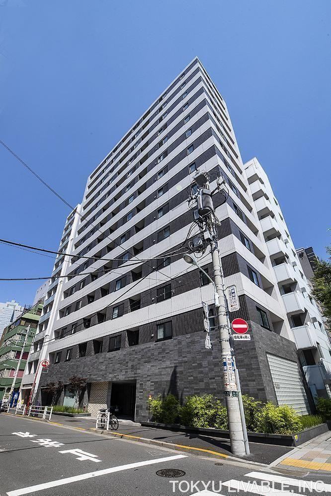 2LDK+S apartment in Chuo Ward, Tokyo - Photo 1