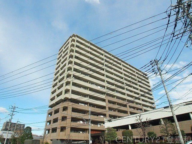 3LDK apartment in Asaka, Saitama - Photo 1