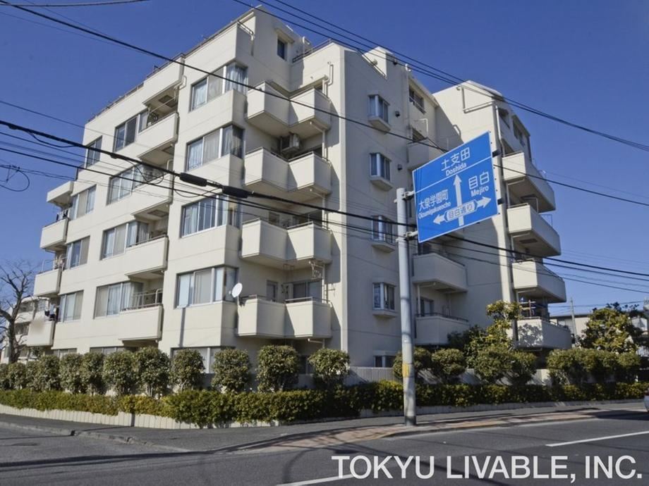 3LDK apartment in Nerima Ward, Tokyo - Photo 1