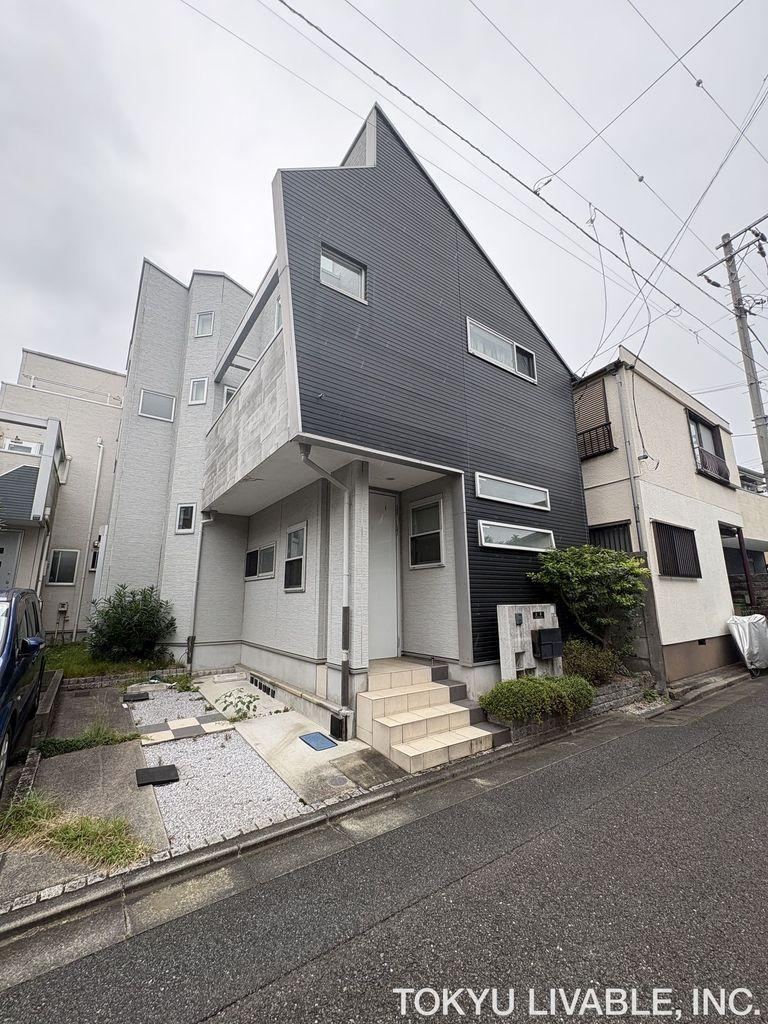 2LDK+S house in Nakano Ward, Tokyo - Photo 1