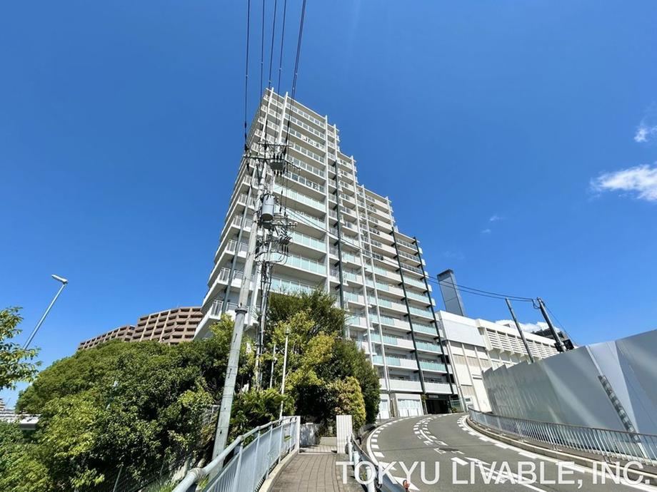 2LDK+S apartment in Minami Ward, Sakai, Osaka - Photo 1