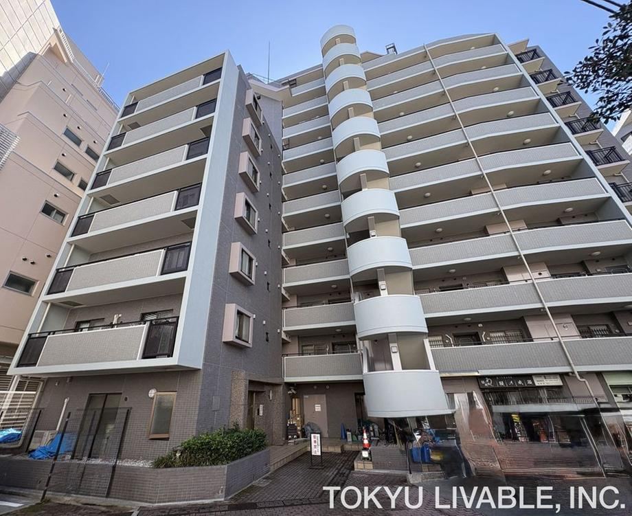 3LDK apartment in Nakano Ward, Tokyo - Photo 1