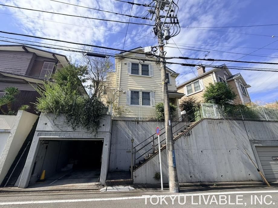 4LDK house in Aoba Ward, Yokohama, Kanagawa - Photo 1