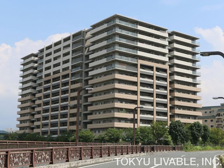 2LDK apartment in Shime, Kasuya District, Fukuoka - Photo 1