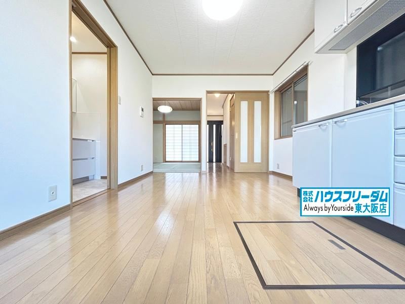 4DK house in Higashiosaka, Osaka - Photo 1