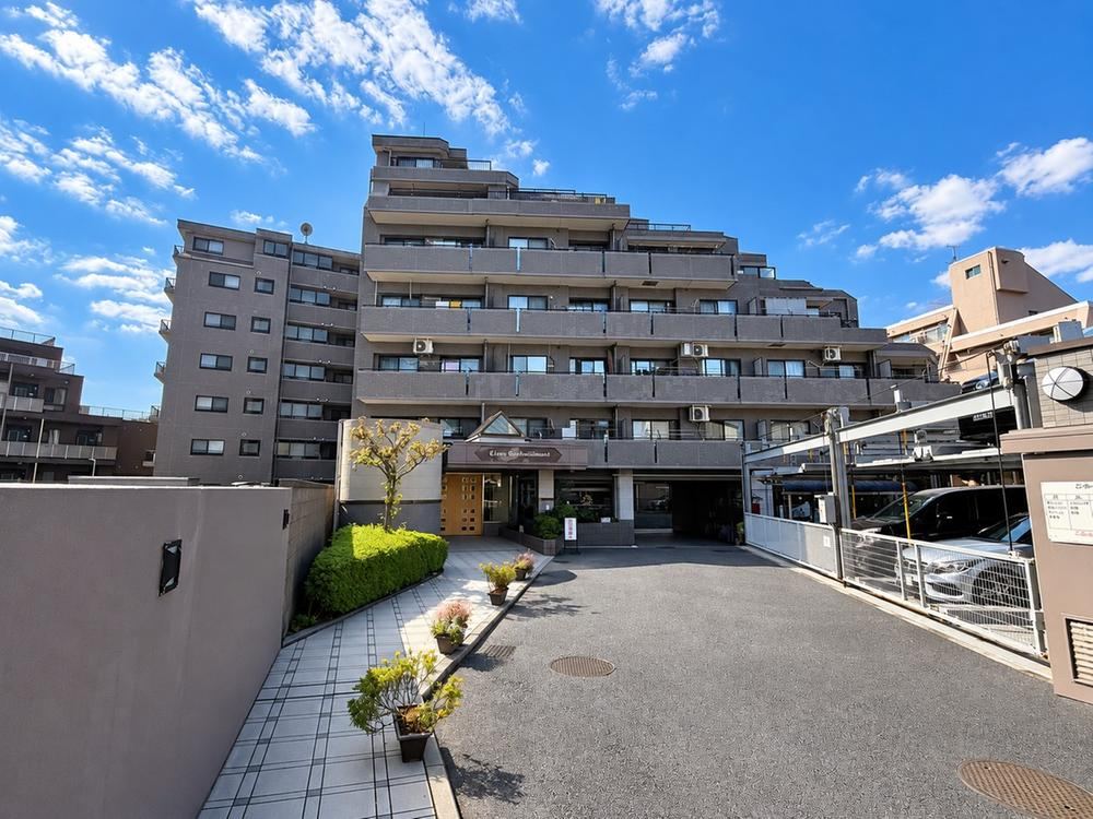 2LDK+S apartment in Midori Ward, Yokohama, Kanagawa - Photo 1