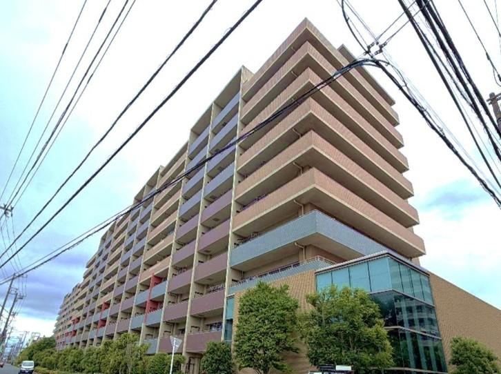 3LDK apartment in Ichikawa, Chiba - Photo 1