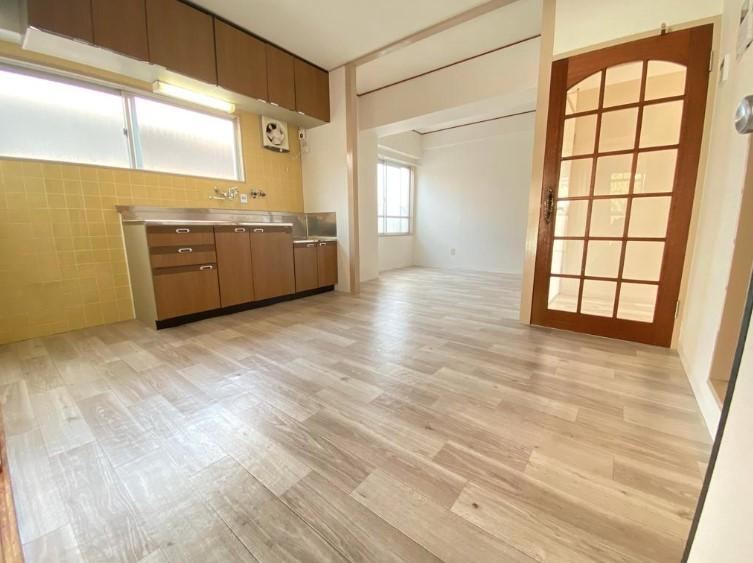 2LDK apartment in Chuo Ward, Kobe, Hyogo - Photo 1