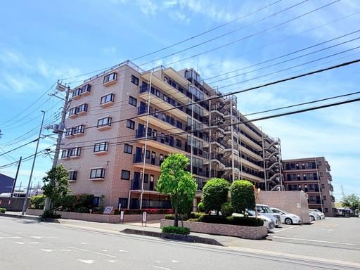 3LDK apartment in Sakura Ward, Saitama - Photo 1