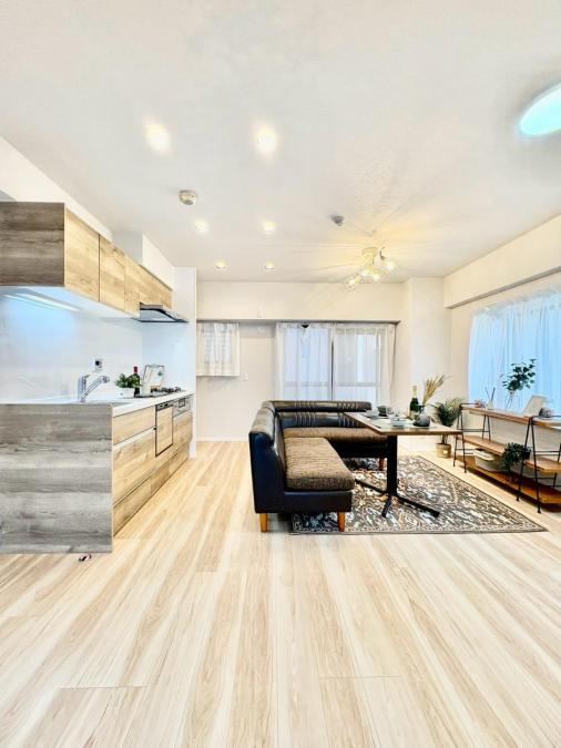 2LDK apartment in Nada Ward, Kobe, Hyogo - Photo 1