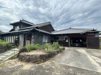 10DK house in Sakaide