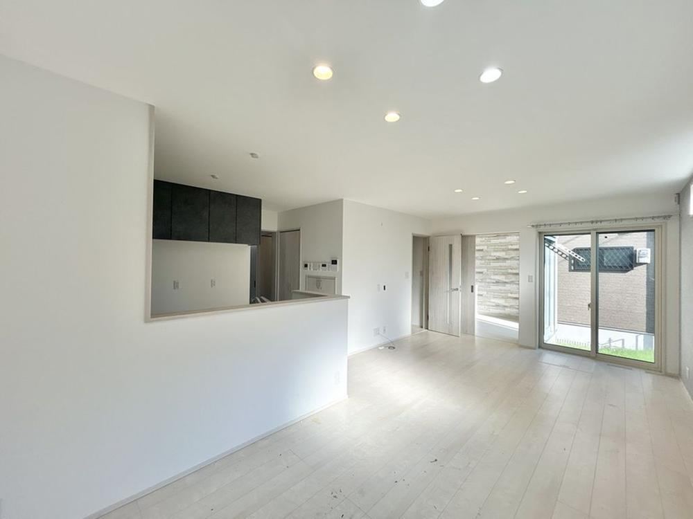 4LDK house in Higashi Ward, Sakai, Osaka - Photo 1