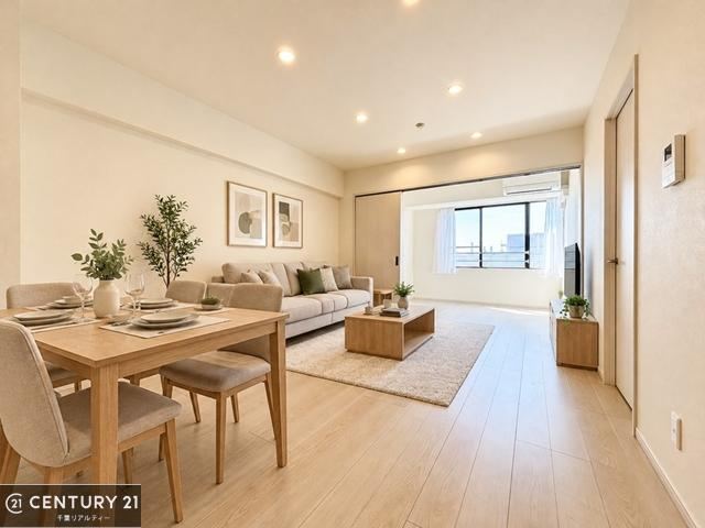 4LDK apartment in Chuo Ward, Chiba - Photo 1
