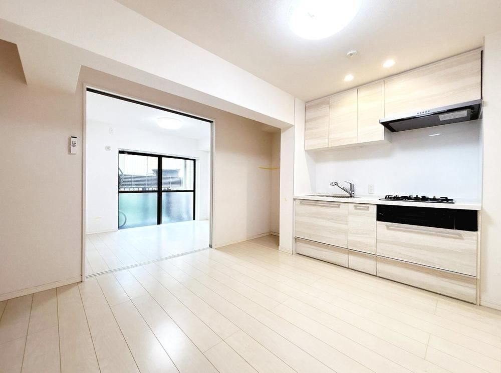 3DK apartment in Katsushika Ward, Tokyo - Photo 1