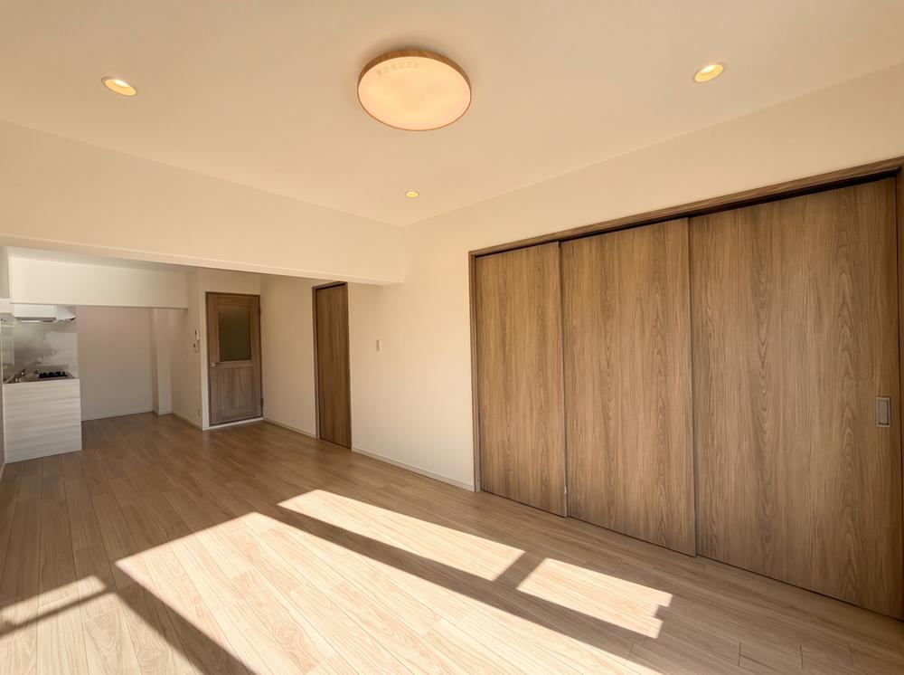 2LDK apartment in Kita Ward, Osaka - Photo 1
