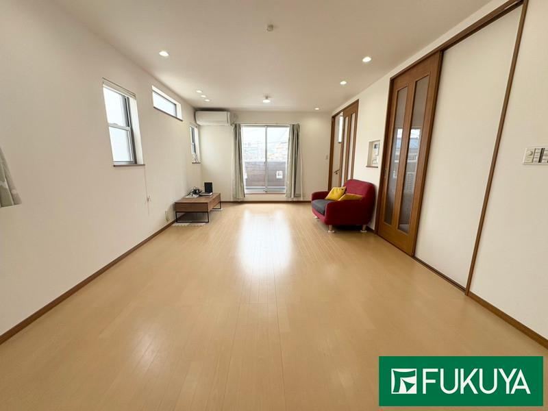 2LDK+S house in Toyonaka, Osaka - Photo 1