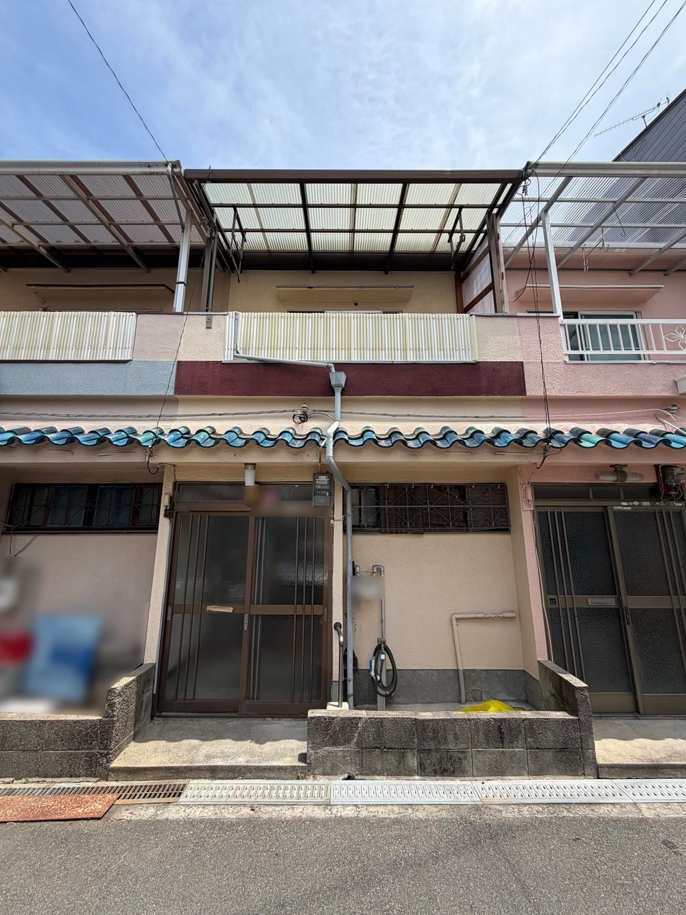 4DK house in Nishi Ward, Sakai, Osaka - Photo 1