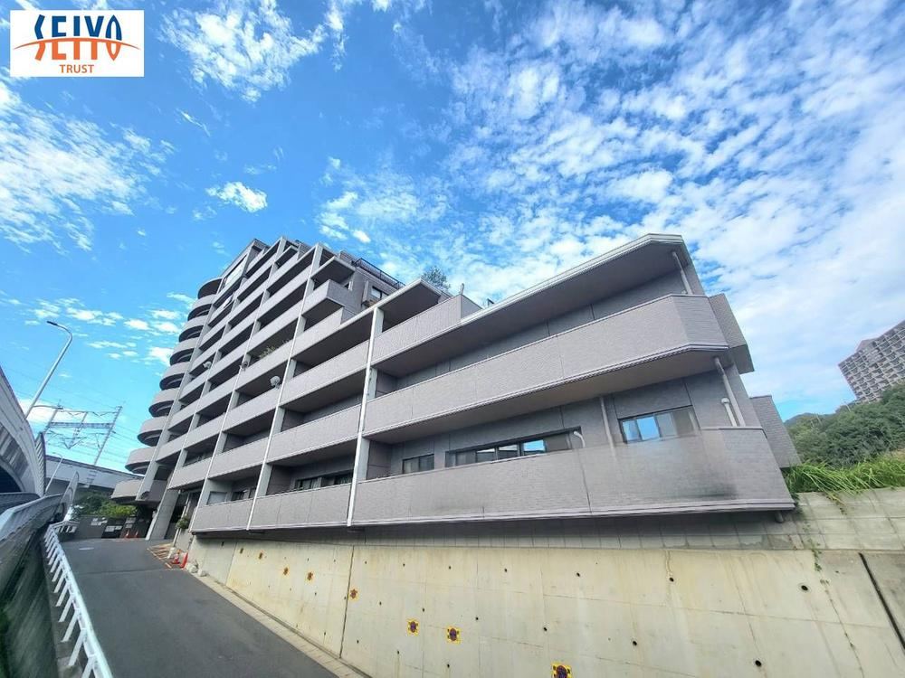 3LDK apartment in Nishi Ward, Hiroshima - Photo 1