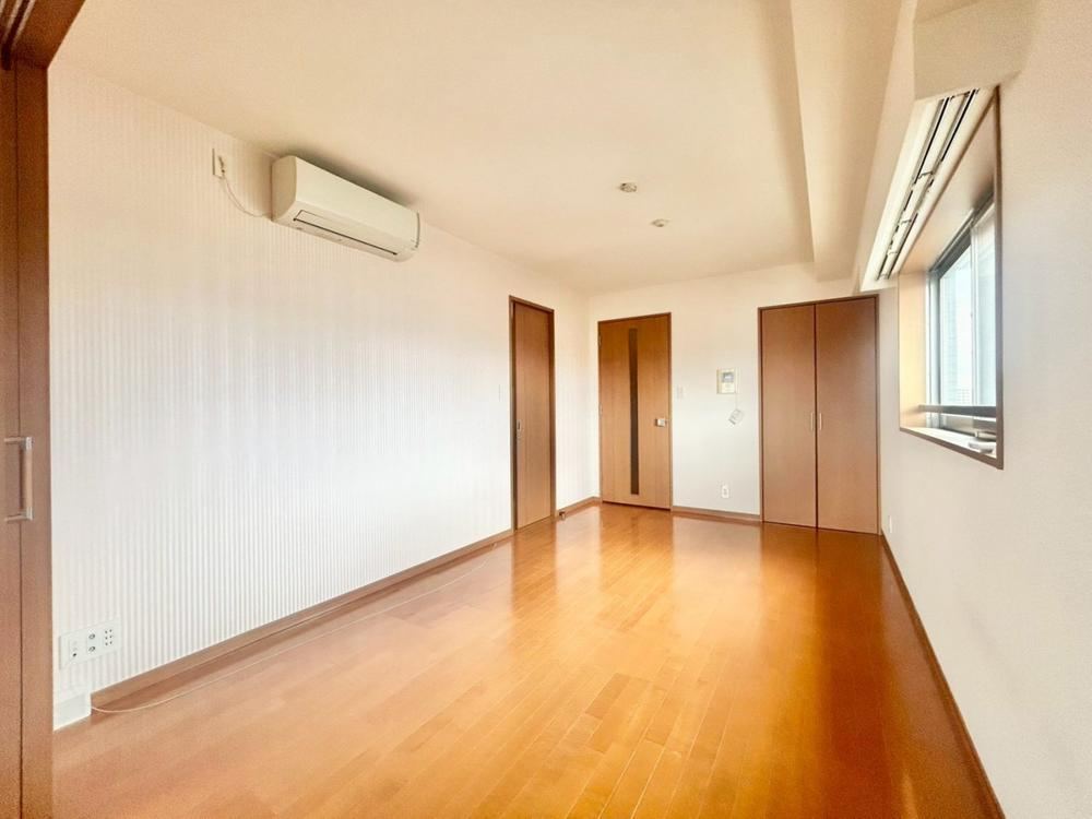 1LDK apartment in Shinjuku Ward, Tokyo - Photo 1