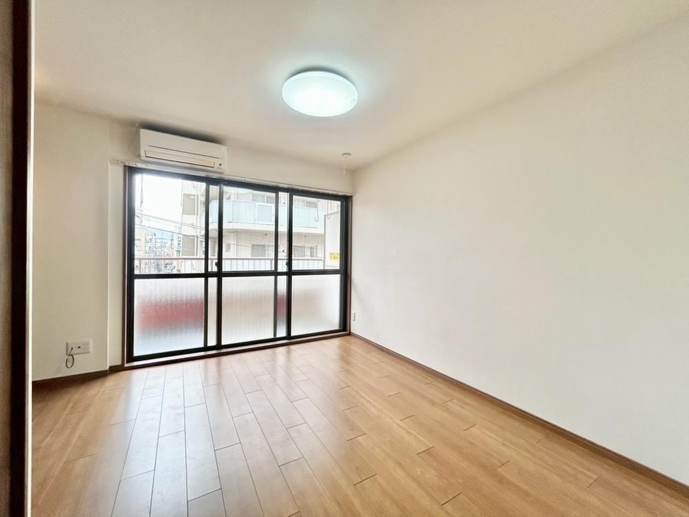 1LDK apartment in Minato Ward, Tokyo - Photo 1