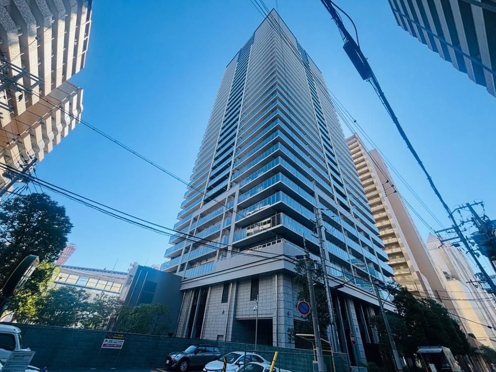 2LDK apartment in Chuo Ward, Kobe, Hyogo - Photo 1