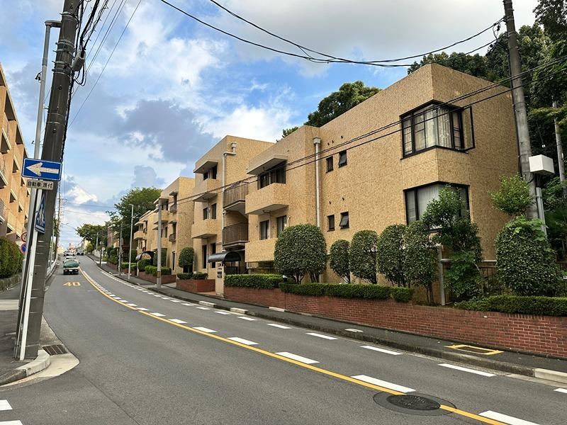 4LDK apartment in Showa Ward, Nagoya, Aichi - Photo 1