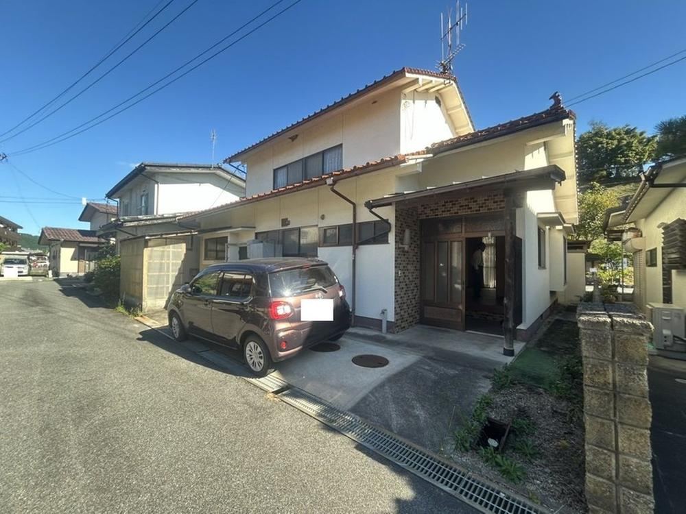 5DK house in Miyoshi, Hiroshima - Photo 1