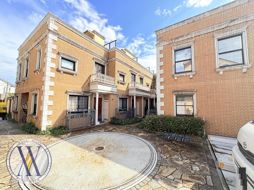 3LDK apartment in Suginami Ward, Tokyo - Photo 1