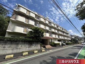 2LDK apartment in Chuo Ward