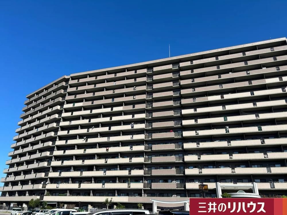 3LDK apartment in Aki Ward, Hiroshima - Photo 1