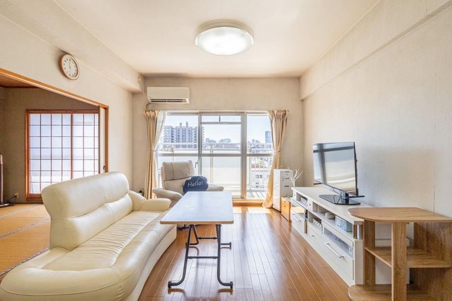 4LDK apartment in Yodogawa Ward, Osaka - Photo 1