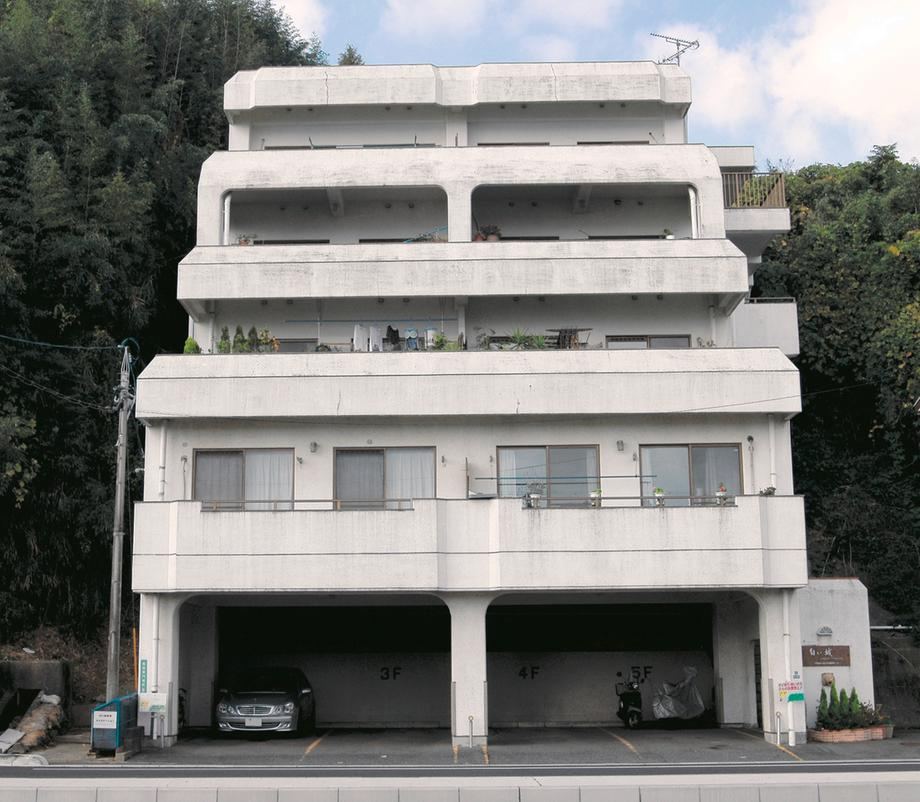1LDK apartment in Shimonoseki, Yamaguchi - Photo 1