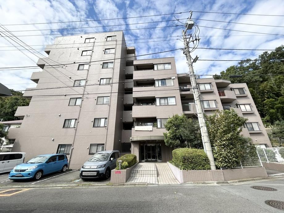 3LDK apartment in Fujisawa, Kanagawa - Photo 1