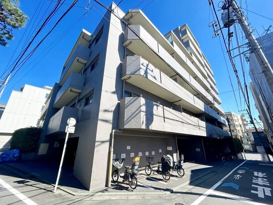 3LDK apartment in Suginami Ward, Tokyo - Photo 1