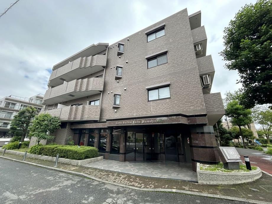 3LDK apartment in Fuchu, Tokyo - Photo 1