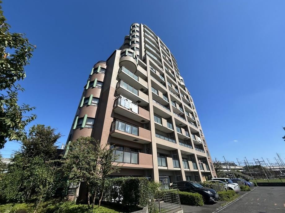 3LDK apartment in Toda, Saitama - Photo 1