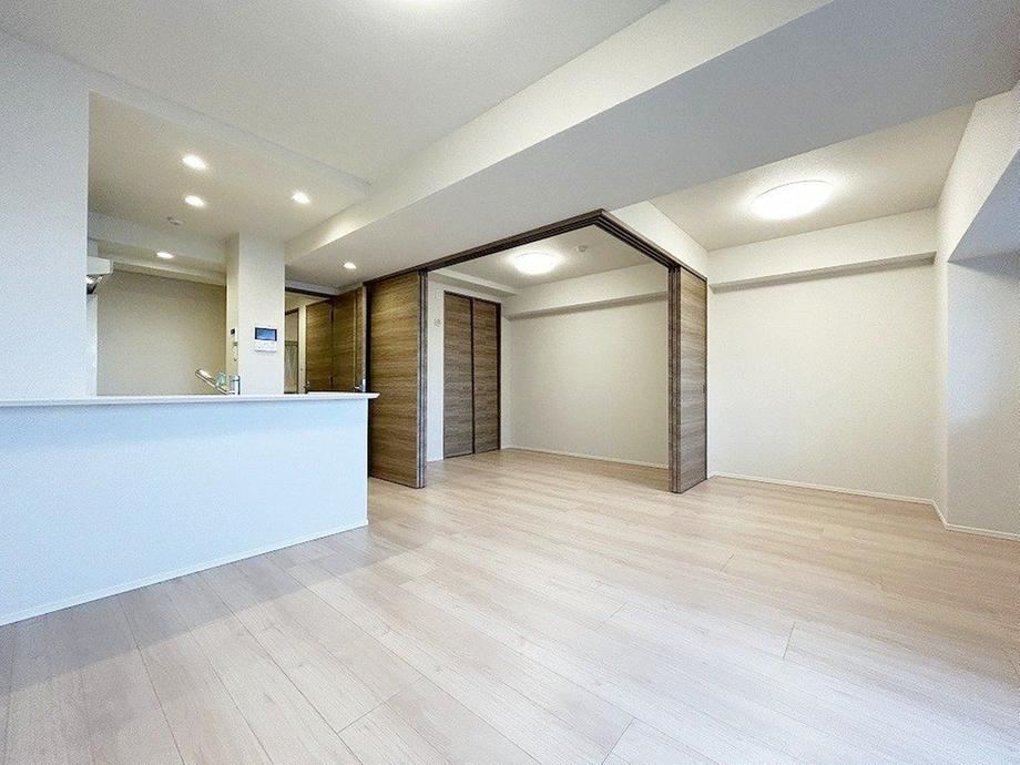 1LDK+S apartment in Hiratsuka, Kanagawa - Photo 1