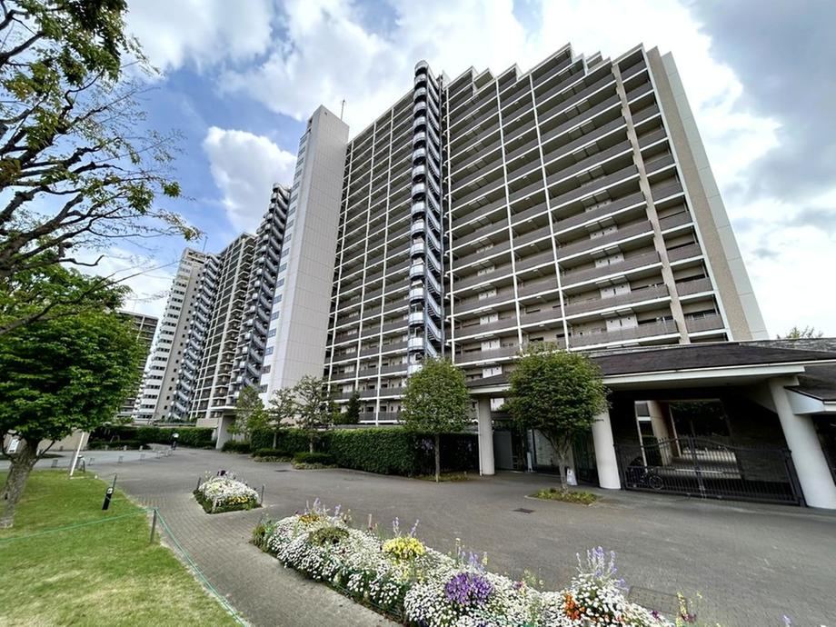 3LDK apartment in Inage Ward, Chiba - Photo 1