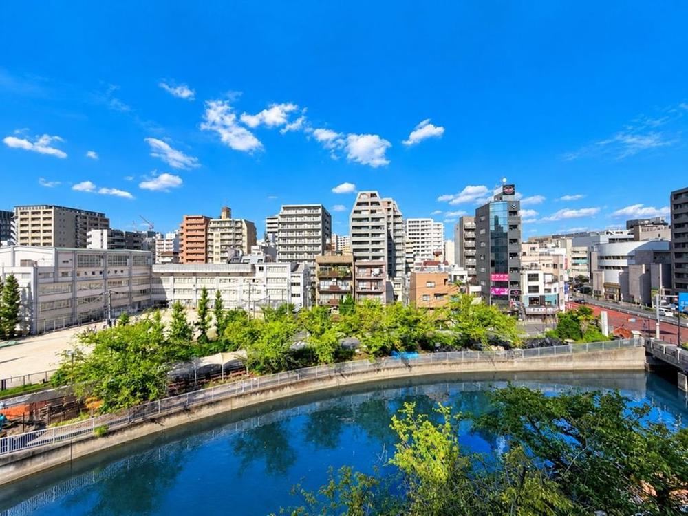 1LDK apartment in Koto Ward, Tokyo - Photo 1