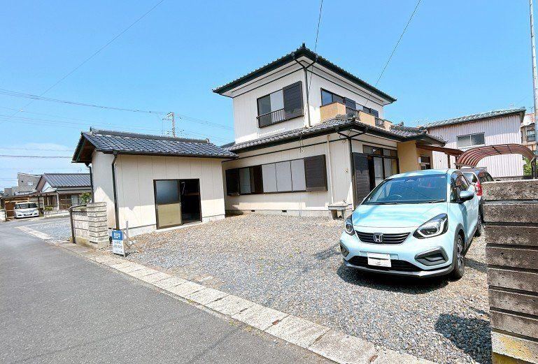 5LDK house in Hitachinaka, Ibaraki - Photo 1