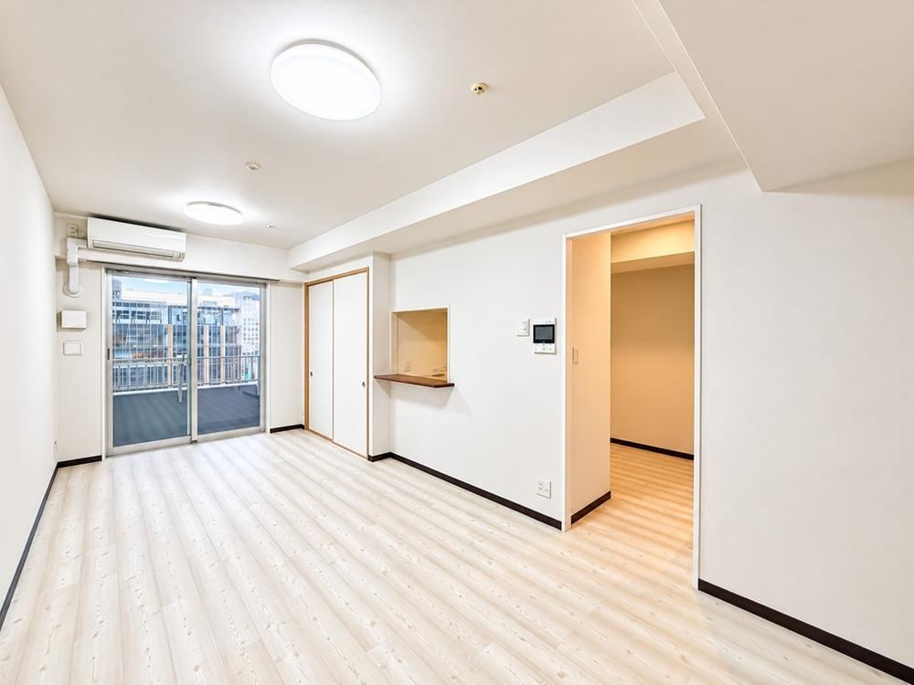2LDK apartment in Chuo Ward, Osaka - Photo 1