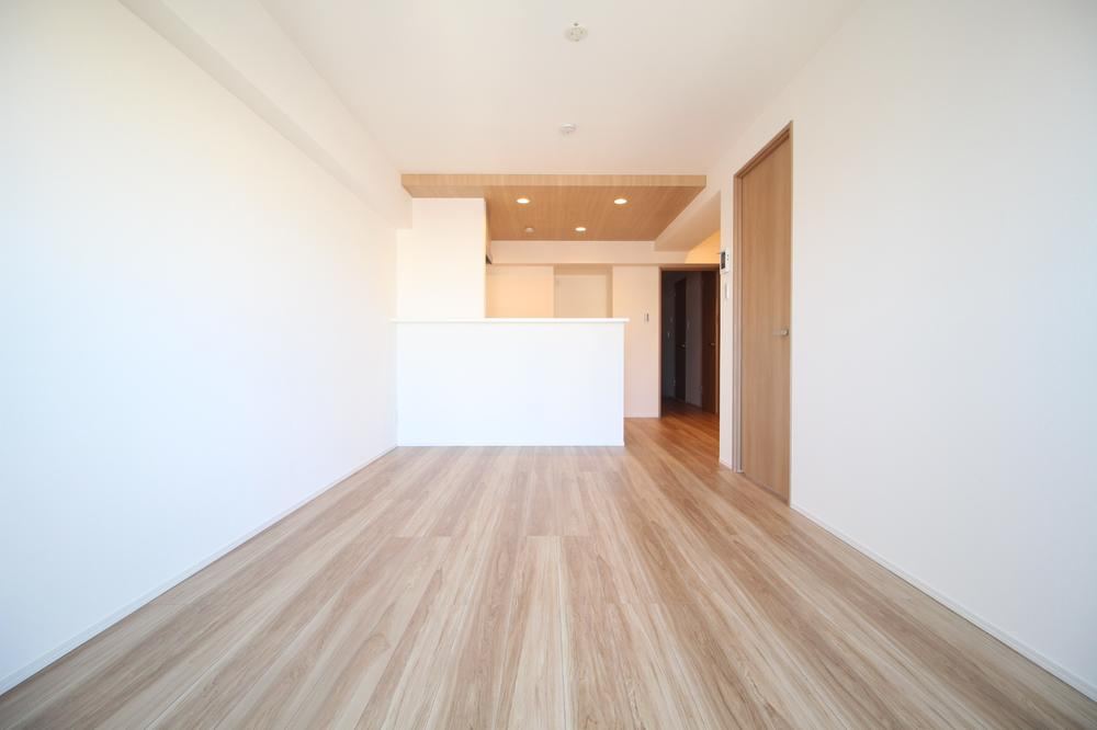 2LDK apartment in Isogo Ward, Yokohama, Kanagawa - Photo 1