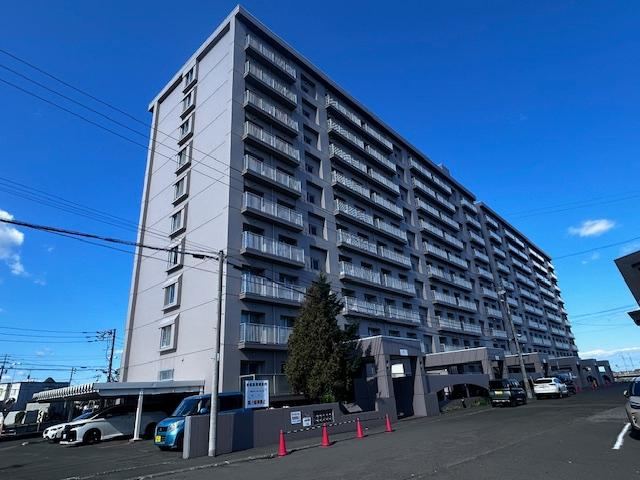 3LDK apartment in Kita Ward, Sapporo, Hokkaido - Photo 1